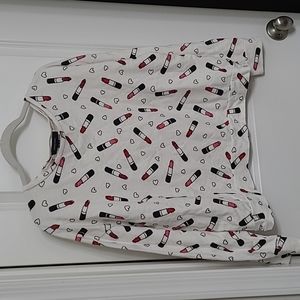 Atmosphere size 14 long sleeve top with black hearts and lipstick print 90's